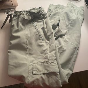 BNWOT Jaanuu Mint Scrub Joggers Size S